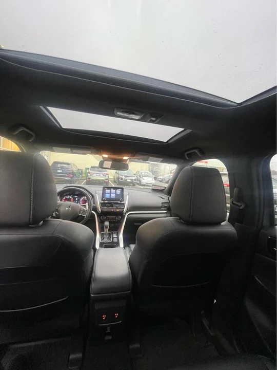 2023 Mitsubishi Eclipse Cross - Image 12 of 15