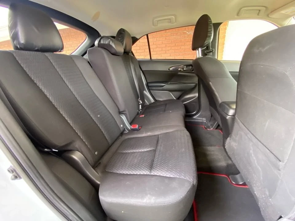 2023 Mitsubishi Eclipse Cross - Image 12 of 19