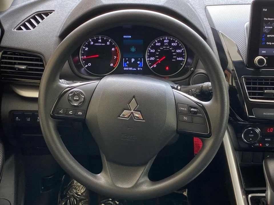 2023 Mitsubishi Eclipse Cross - Image 15 of 19