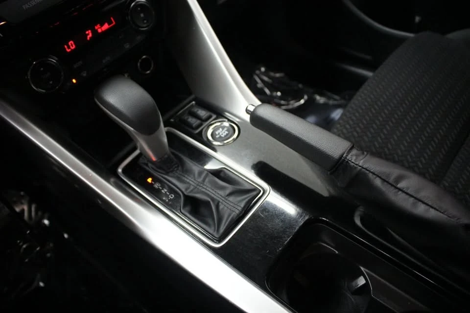 2023 Mitsubishi Eclipse Cross - Image 18 of 20