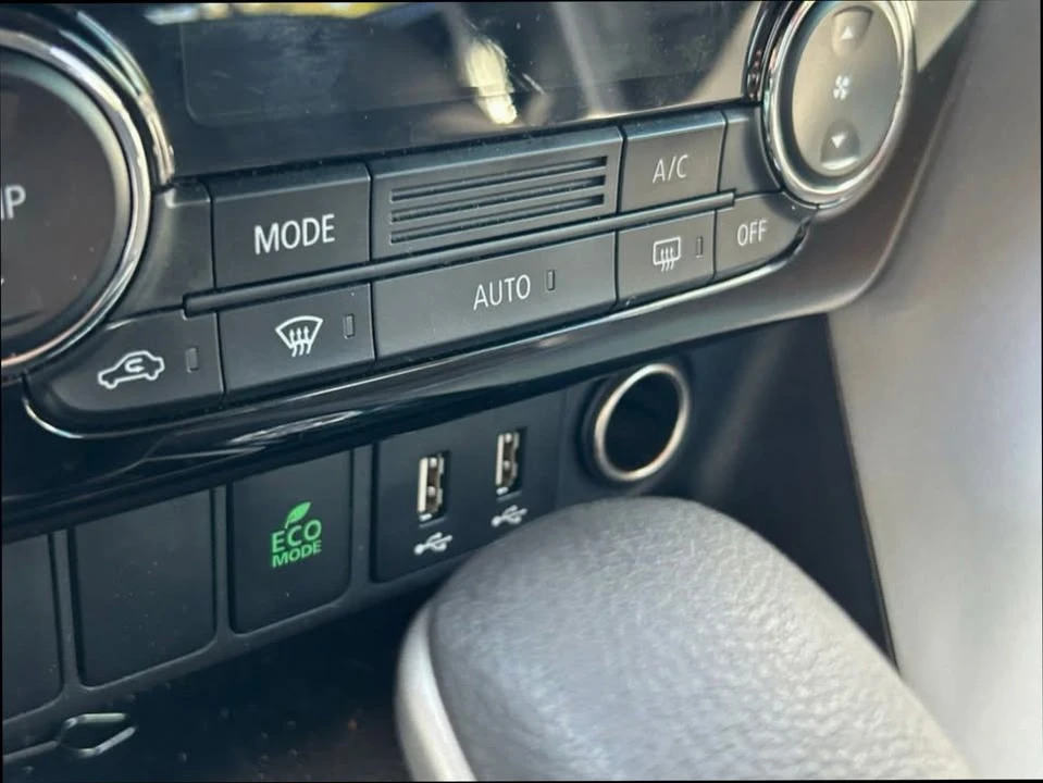 2023 Mitsubishi Eclipse Cross - Image 18 of 19