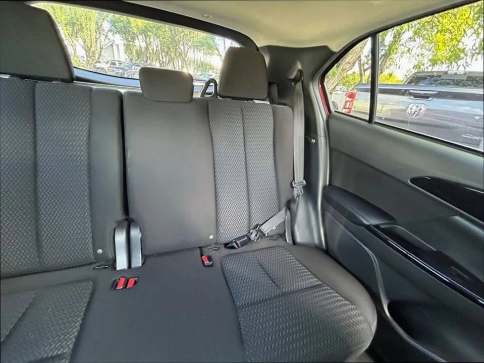 2023 Mitsubishi Eclipse Cross - Image 12 of 19