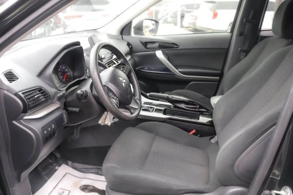 2023 Mitsubishi Eclipse Cross - Image 3 of 12