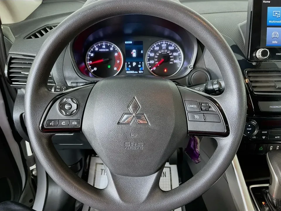 2023 Mitsubishi Eclipse Cross - Image 8 of 12