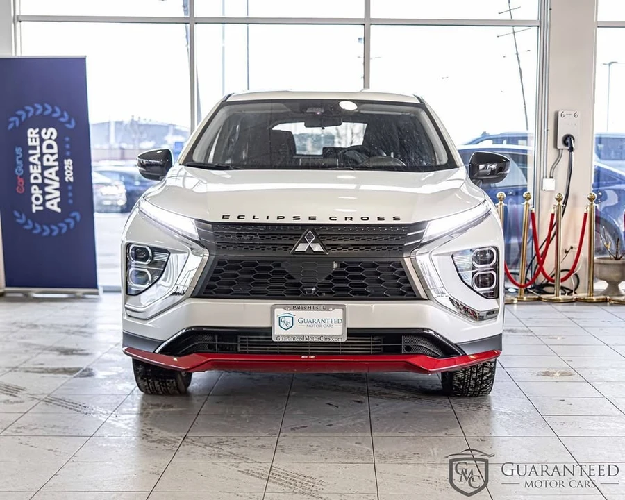 2023 Mitsubishi Eclipse Cross - Image 2 of 20