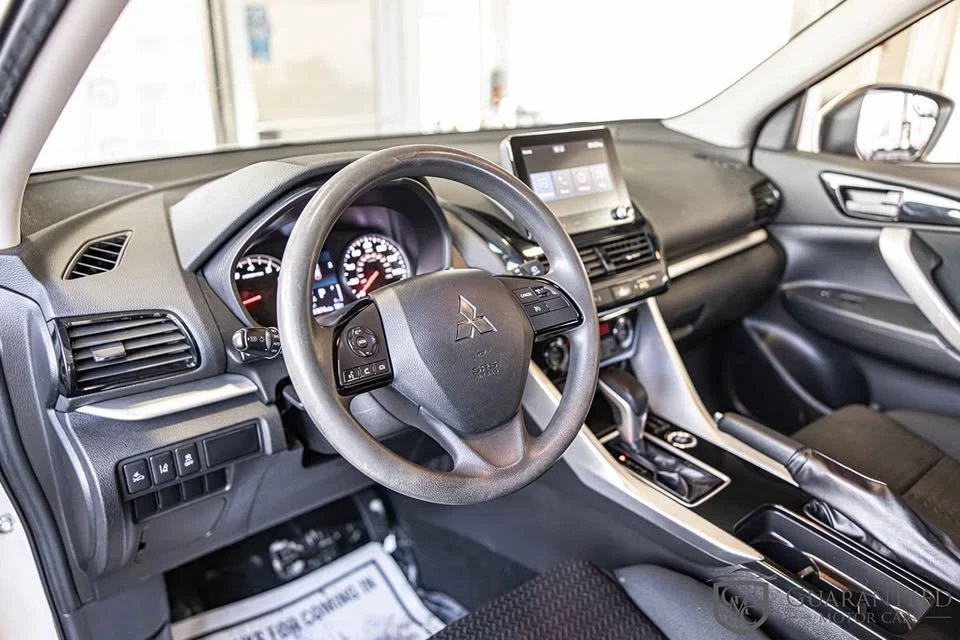 2023 Mitsubishi Eclipse Cross - Image 17 of 20