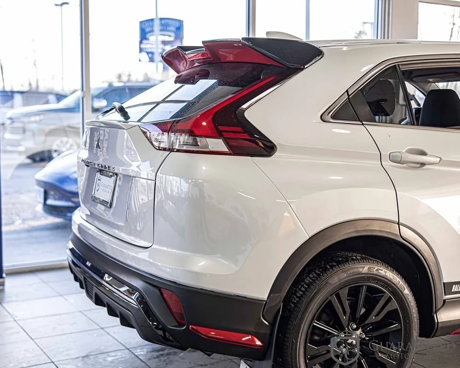 2023 Mitsubishi Eclipse Cross - Image 12 of 20