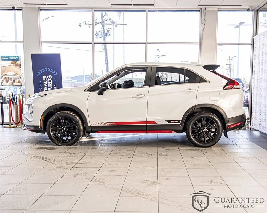 2023 Mitsubishi Eclipse Cross - Image 8 of 20