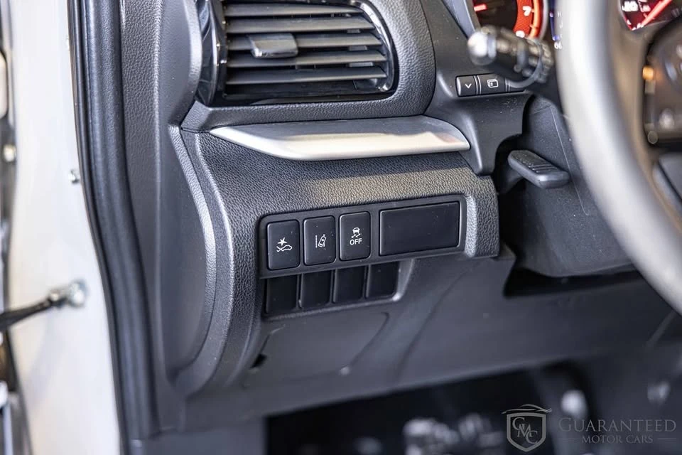 2023 Mitsubishi Eclipse Cross - Image 18 of 20