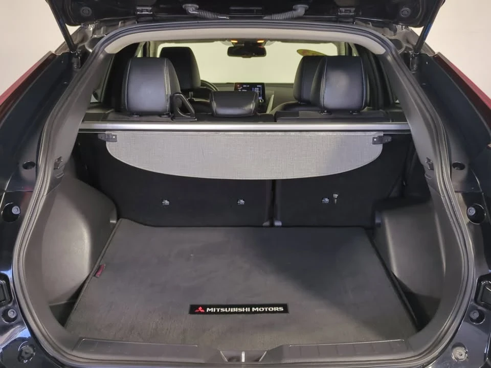 2023 Mitsubishi Eclipse Cross - Image 8 of 15