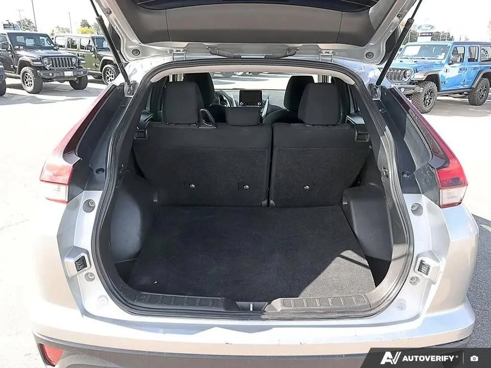 2023 Mitsubishi Eclipse Cross - Image 5 of 12