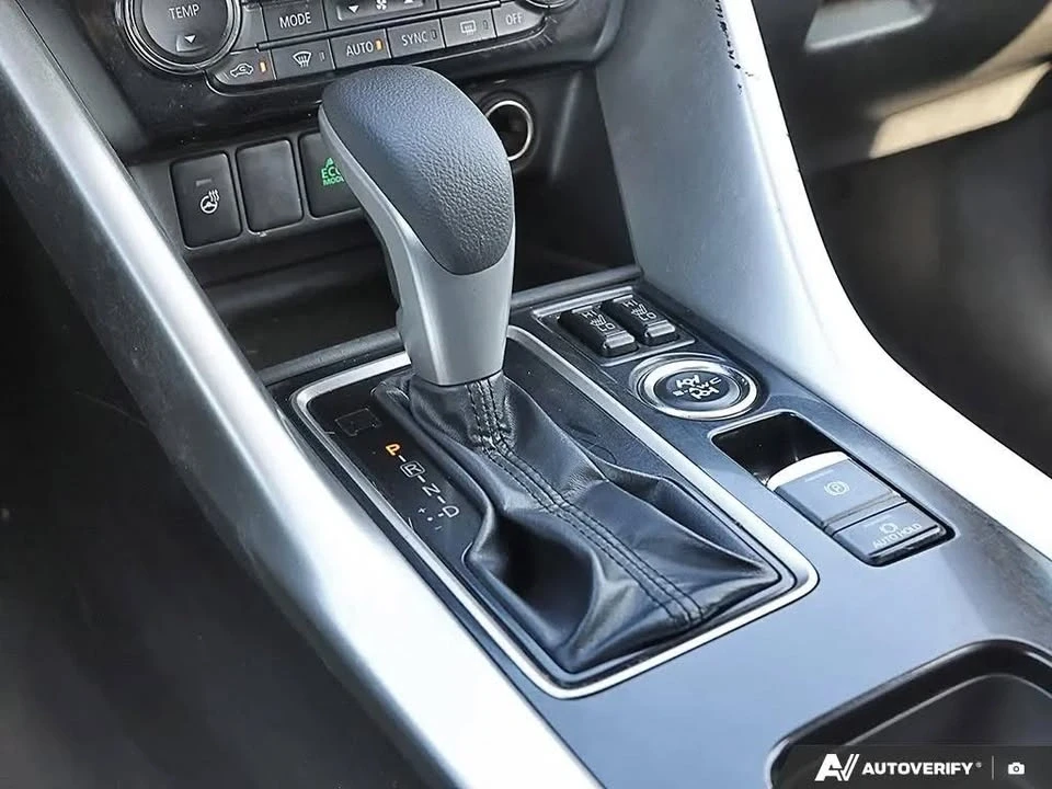 2023 Mitsubishi Eclipse Cross - Image 8 of 12