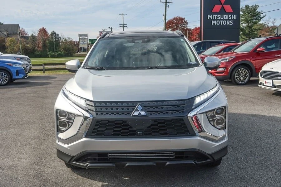 2023 Mitsubishi Eclipse Cross - Image 3 of 5