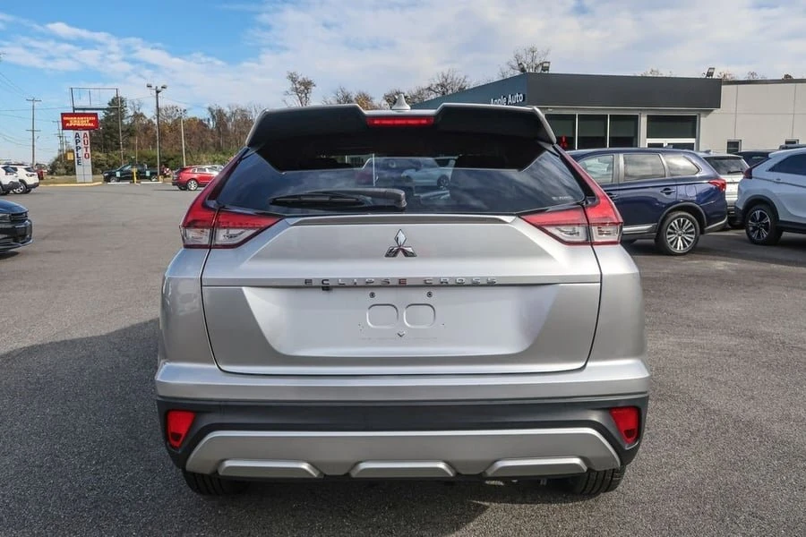 2023 Mitsubishi Eclipse Cross - Image 4 of 5