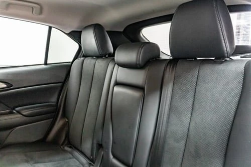 2023 Mitsubishi Eclipse Cross - Image 8 of 10