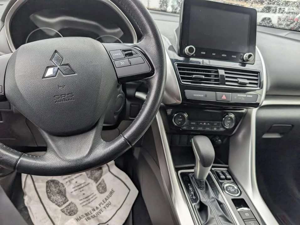 2023 Mitsubishi Eclipse Cross - Image 4 of 6