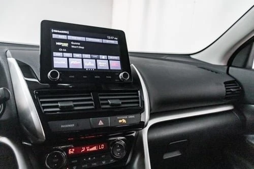 2023 Mitsubishi Eclipse Cross - Image 5 of 10