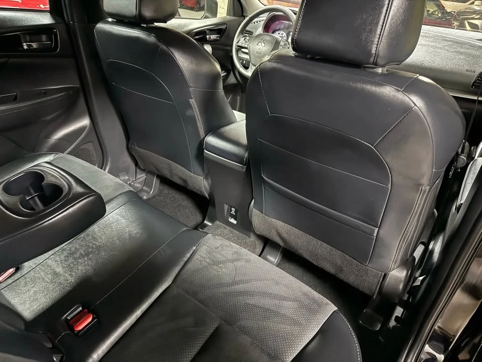 2023 Mitsubishi Eclipse Cross - Image 10 of 20