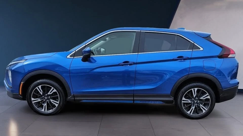 2023 Mitsubishi Eclipse Cross - Image 3 of 20