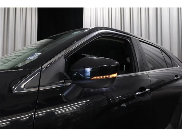 2023 Mitsubishi Eclipse Cross - Image 12 of 19