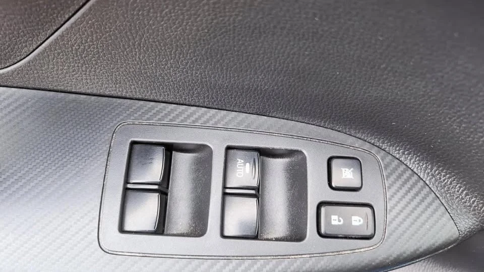 2023 Mitsubishi Eclipse Cross - Image 9 of 20