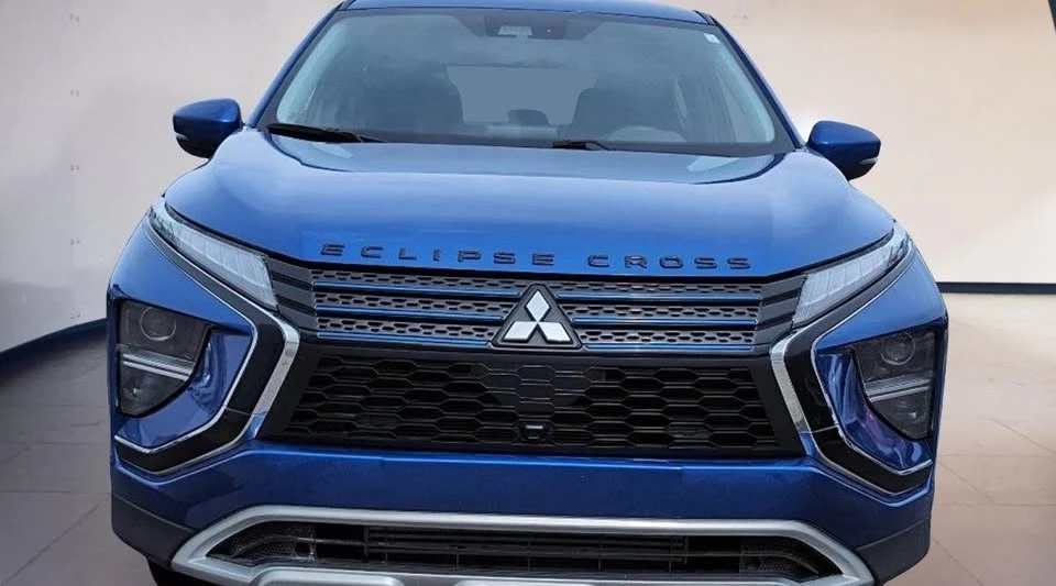 2023 Mitsubishi Eclipse Cross - Image 2 of 19
