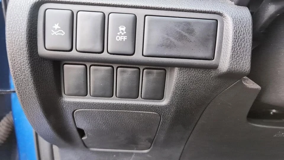 2023 Mitsubishi Eclipse Cross - Image 11 of 20