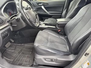 2023 Mitsubishi Eclipse Cross - Image 9 of 14