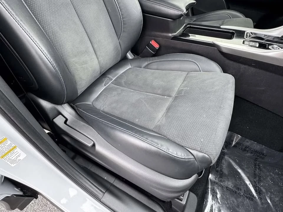 2023 Mitsubishi Eclipse Cross - Image 10 of 19