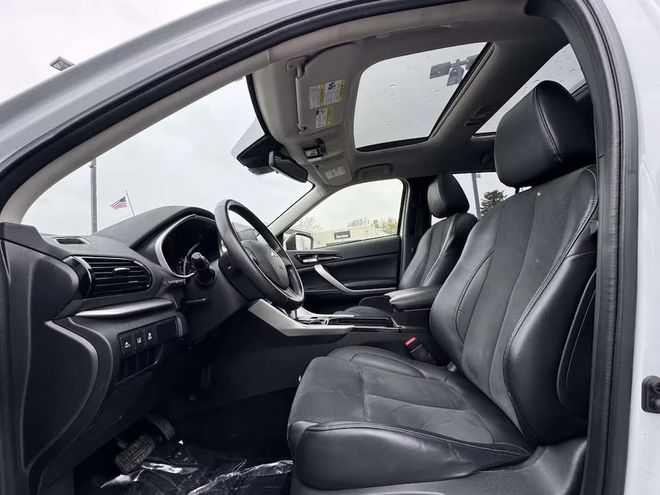 2023 Mitsubishi Eclipse Cross - Image 14 of 19