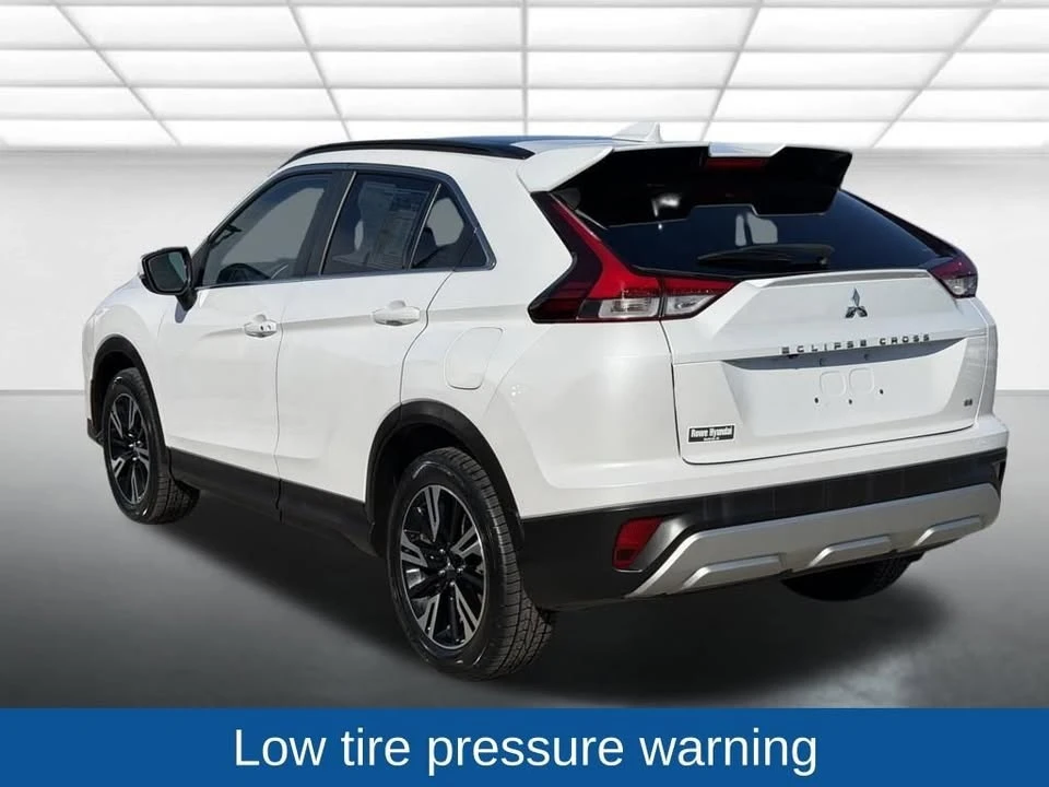 2023 Mitsubishi Eclipse Cross - Image 7 of 13