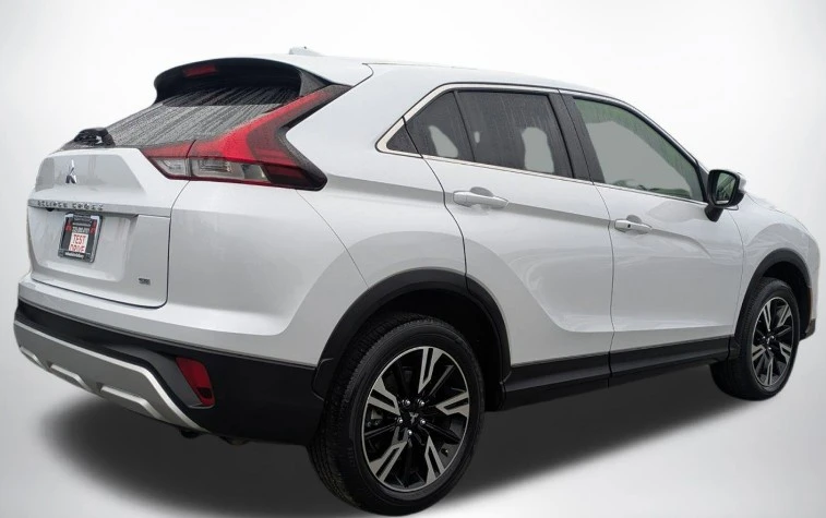 2023 Mitsubishi Eclipse Cross - Image 3 of 12