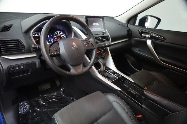 2023 Mitsubishi Eclipse Cross - Image 8 of 20