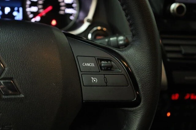 2023 Mitsubishi Eclipse Cross - Image 11 of 20