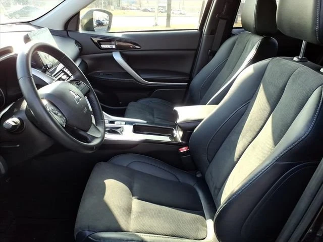 2023 Mitsubishi Eclipse Cross - Image 10 of 19