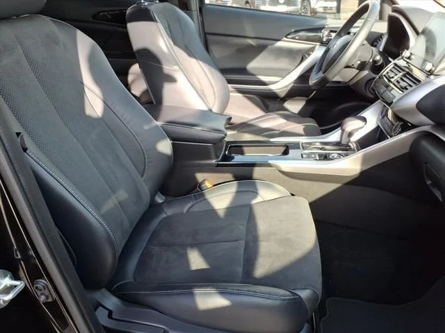 2023 Mitsubishi Eclipse Cross - Image 16 of 19