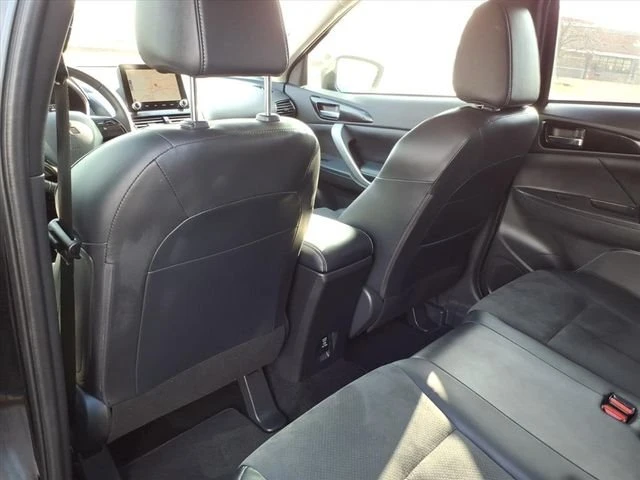 2023 Mitsubishi Eclipse Cross - Image 11 of 19