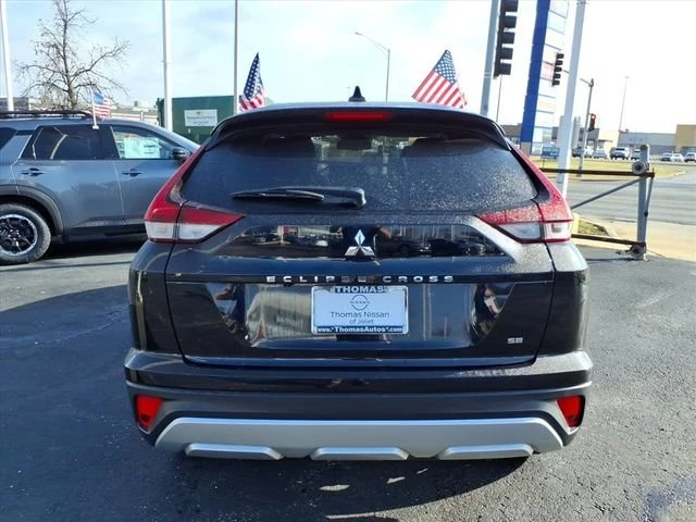 2023 Mitsubishi Eclipse Cross - Image 4 of 18