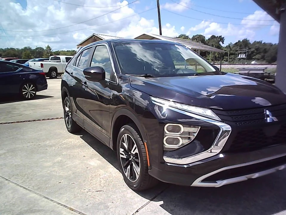 2023 Mitsubishi Eclipse Cross - Image 4 of 20