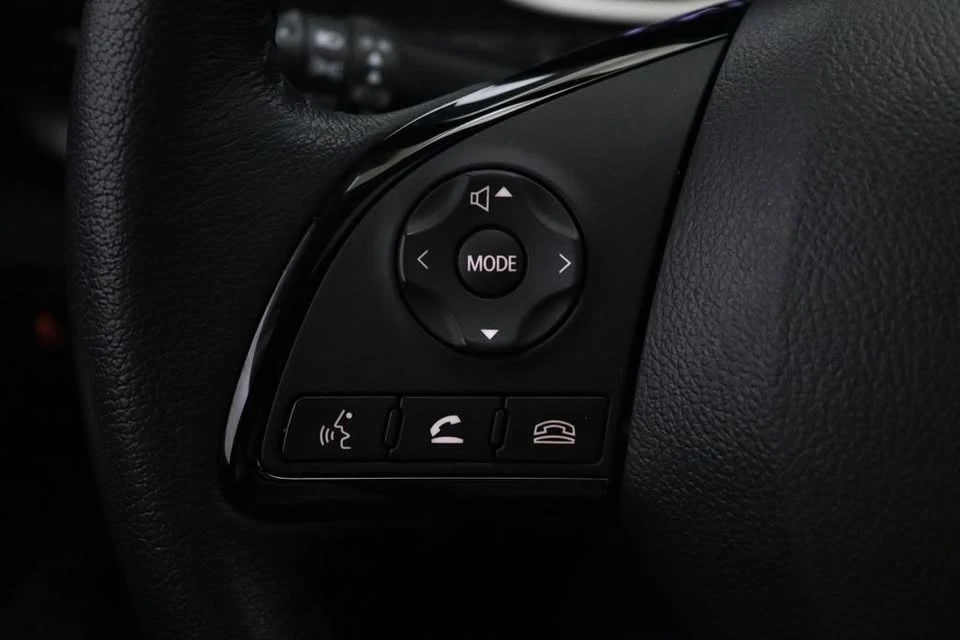 2023 Mitsubishi Eclipse Cross - Image 14 of 19