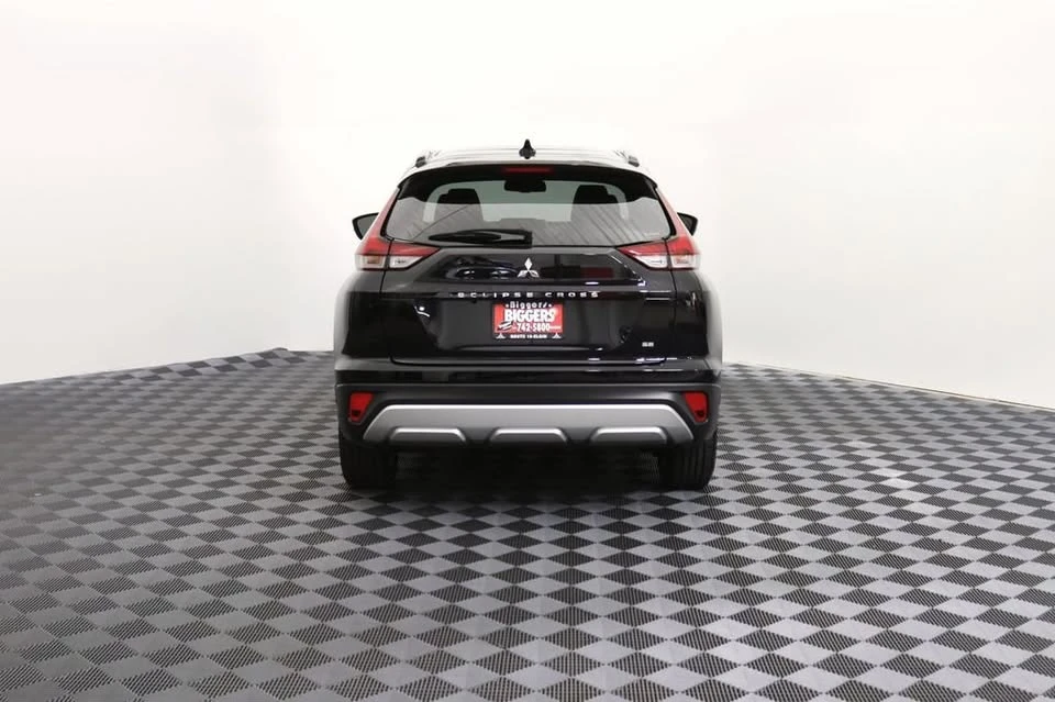 2023 Mitsubishi Eclipse Cross - Image 6 of 19