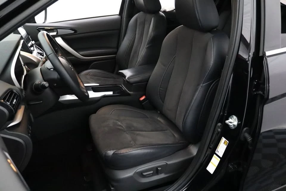 2023 Mitsubishi Eclipse Cross - Image 9 of 19