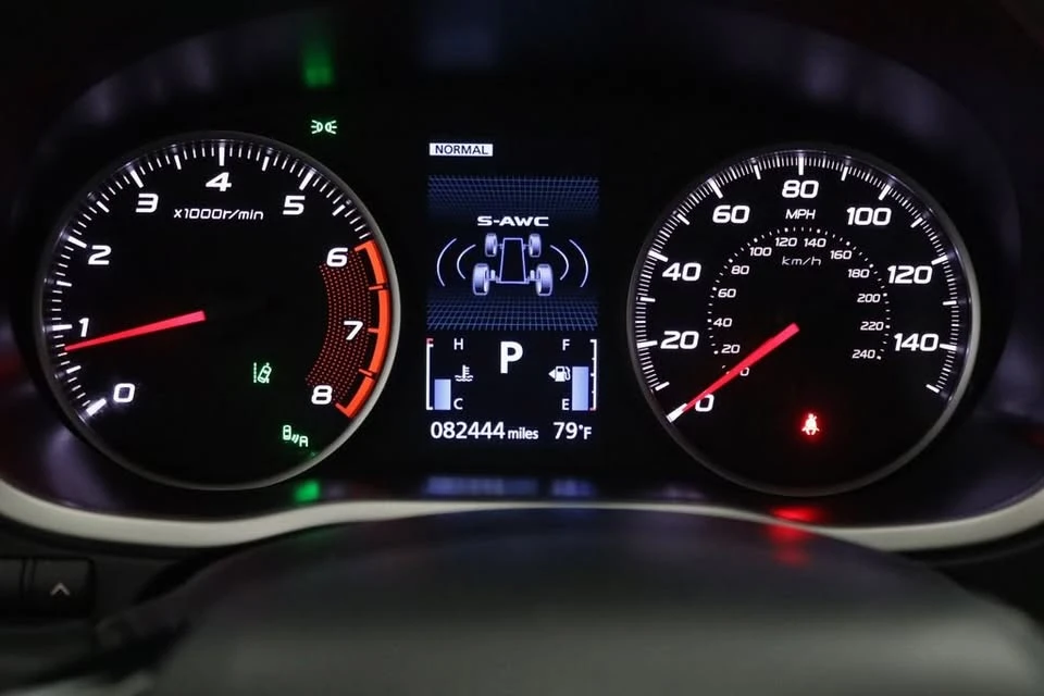 2023 Mitsubishi Eclipse Cross - Image 18 of 19