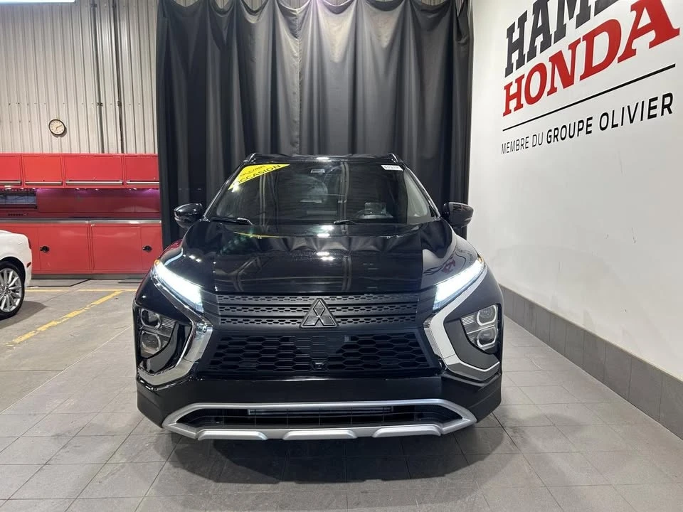 2023 Mitsubishi Eclipse Cross - Image 2 of 20