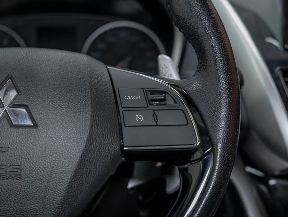 2023 Mitsubishi Eclipse Cross - Image 15 of 19