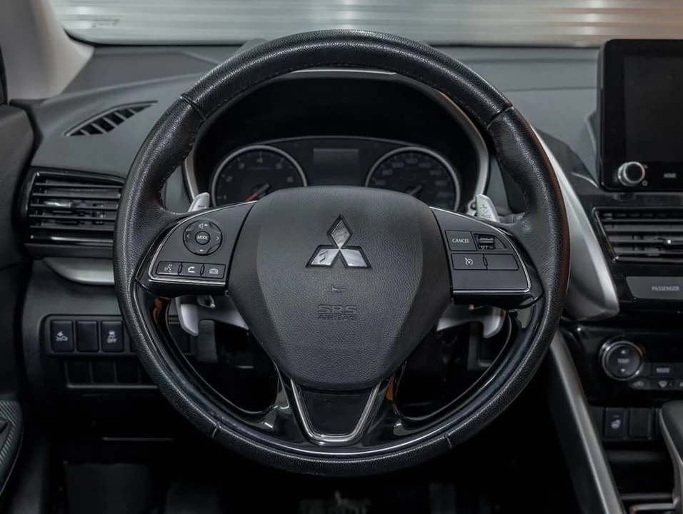2023 Mitsubishi Eclipse Cross - Image 12 of 19