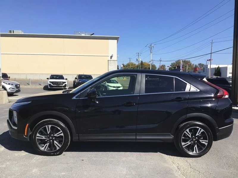 2023 Mitsubishi Eclipse Cross - Image 4 of 19