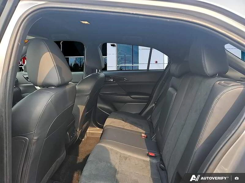 2023 Mitsubishi Eclipse Cross - Image 9 of 16