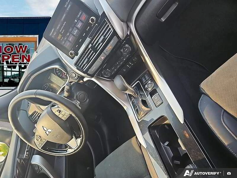 2023 Mitsubishi Eclipse Cross - Image 11 of 16