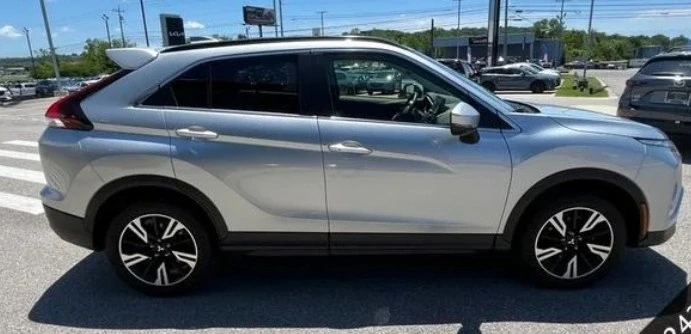 2023 Mitsubishi Eclipse Cross - Image 4 of 13